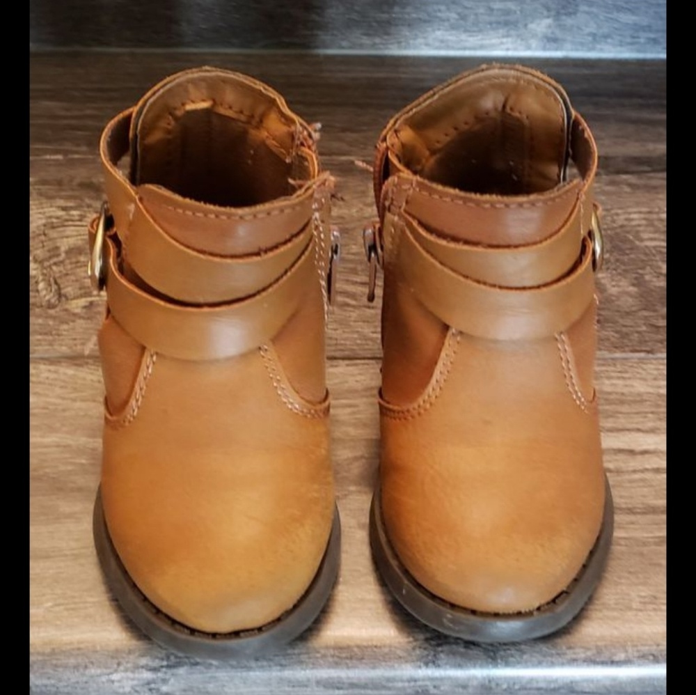 Oshkosh Brown Boots